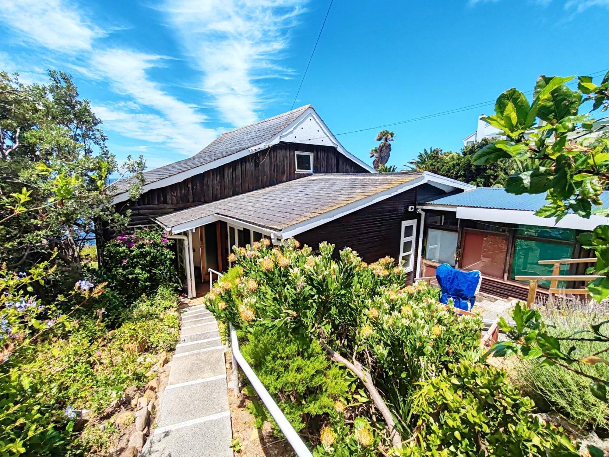 Timber's Ocean House * Simon's Town
