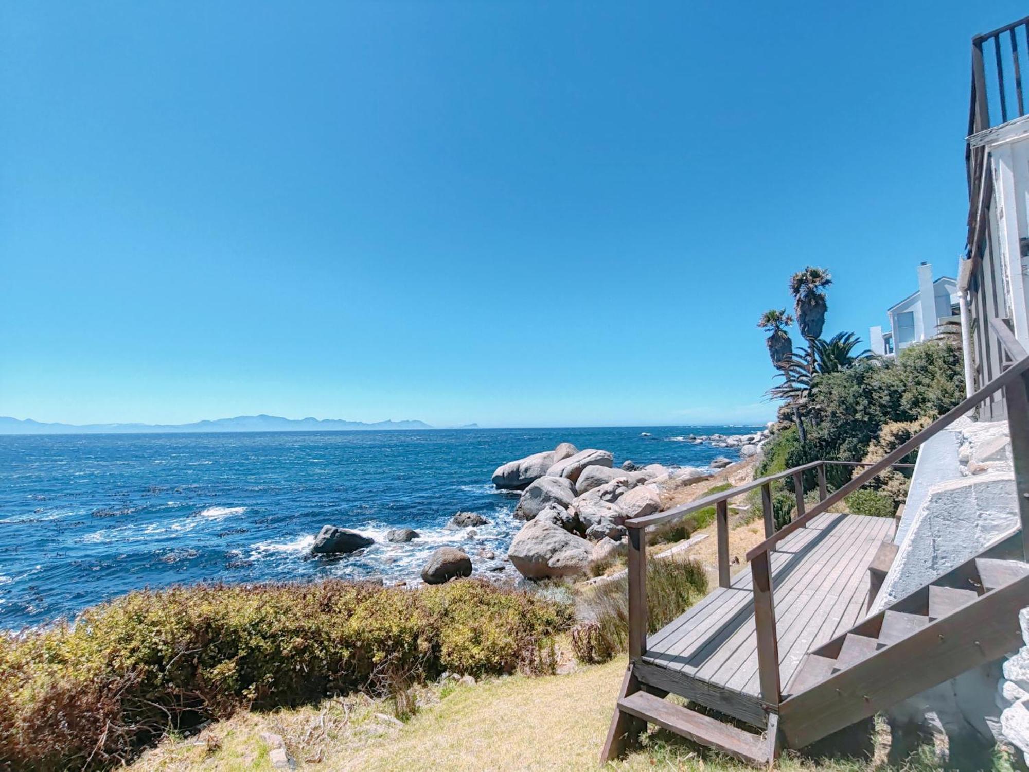 Timber's Ocean House Holiday home Simon's Town