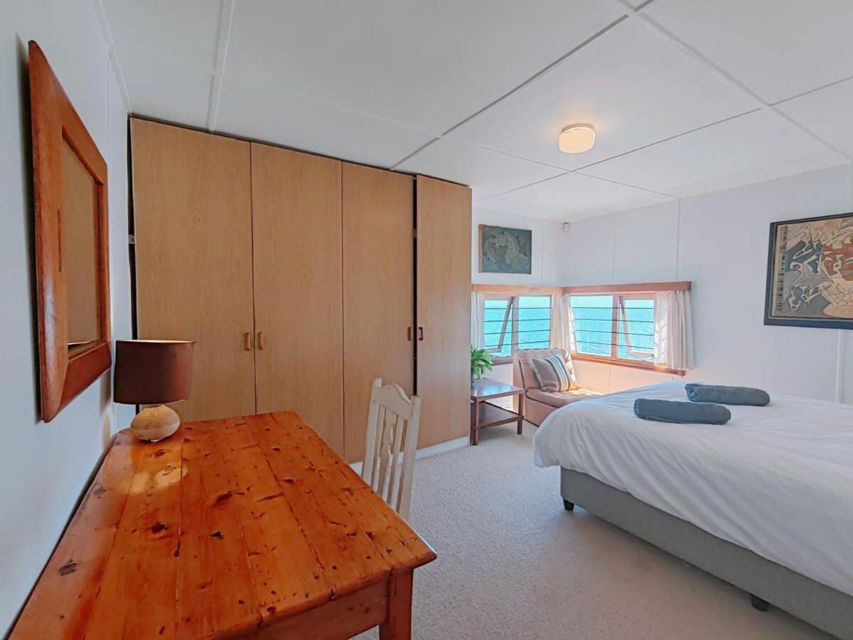 Holiday home Timber's Ocean House *